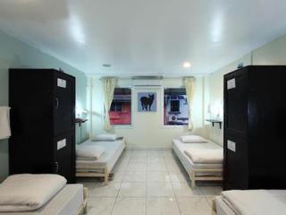 Asrama Bodega Phuket